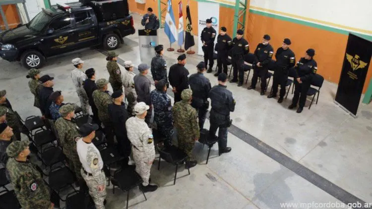 primer-curso-de-canes-adiestrados-3-750x422