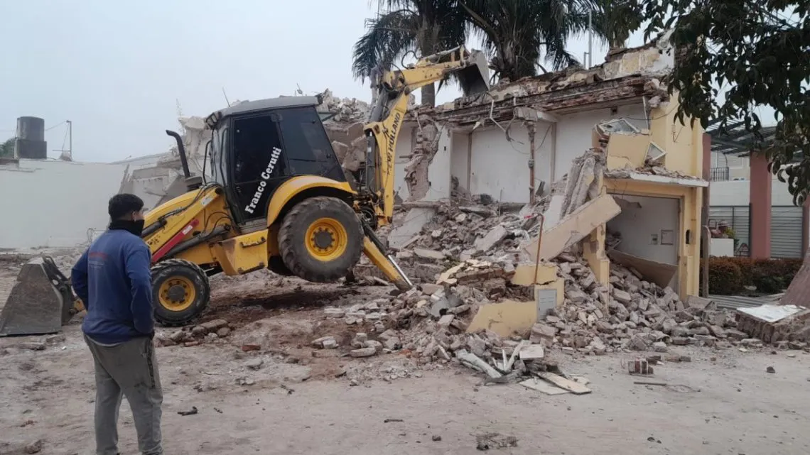 demolicion-edificio-bomberos-1140x641