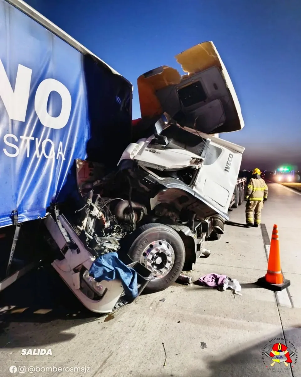 accidente-por-alcance-2-camiones-28-junio-3